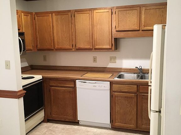 4th image of 500 Woodcroft Pkwy #19D
