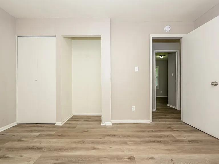 729 Blueridge Dr — Photo 9