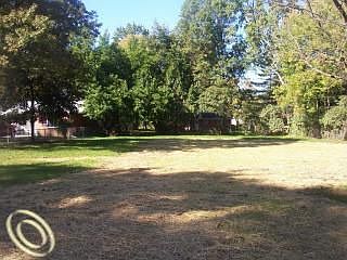 1st image of 835 N Karle St