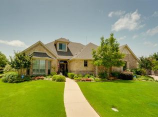 3900 Blake Ashton Dr, Arlington, TX 76001