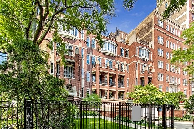1st image of 436 W Belmont Ave APT 102