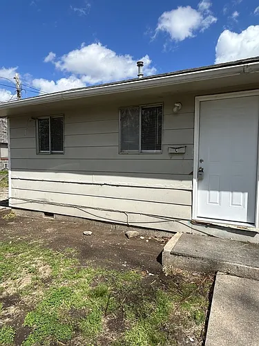 208 1st Triplex Photo 1