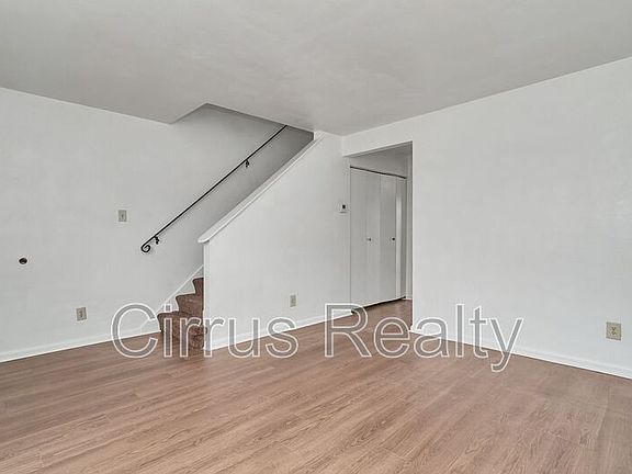 5th image of 2756 Peach St