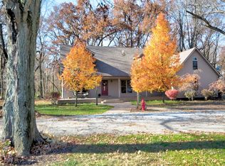 1499 N 2200 East Rd, Watseka, IL 60970