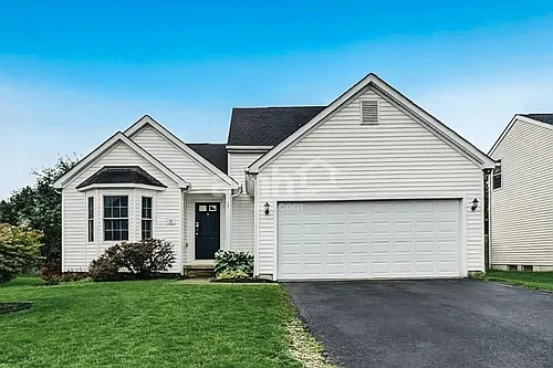 77 W Fieldstone Photo 1