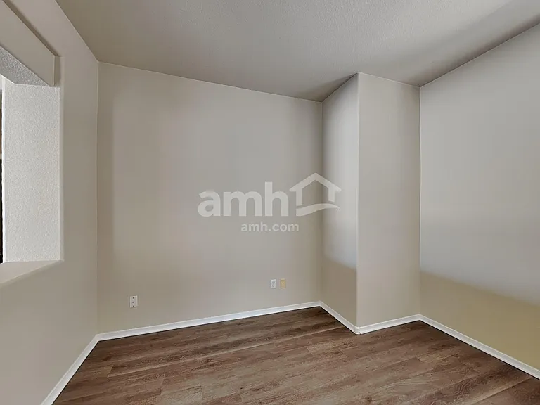 3506 N 130th Ave — Photo 9