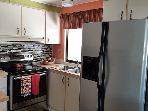 4th image of 1103 Nassau Cir