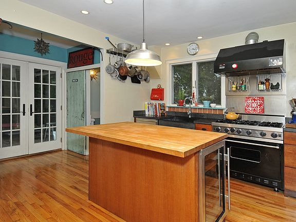 Professional Chef's Kitchen