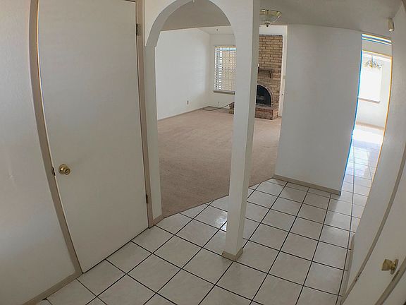 3rd image of 4908 Grapeland Dr