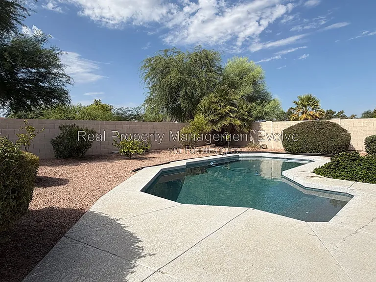 2227 E Edna Ave — Photo 29