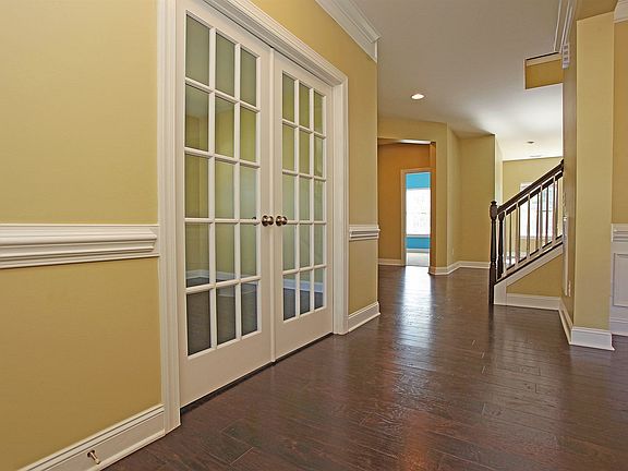 2nd image of 2224 Creek View Ct