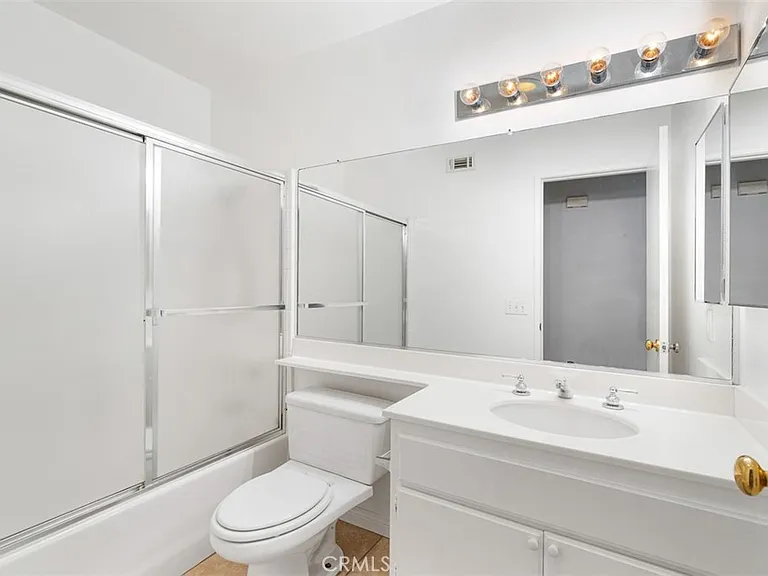 28243 Valombrosa Dr — Photo 13