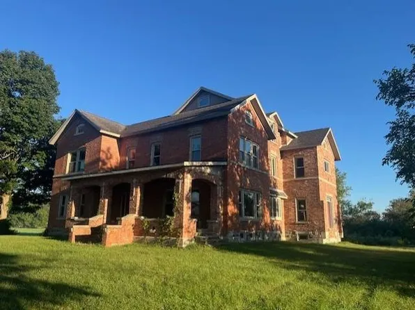 11093 County Road 50, Ligonier, IN 46767