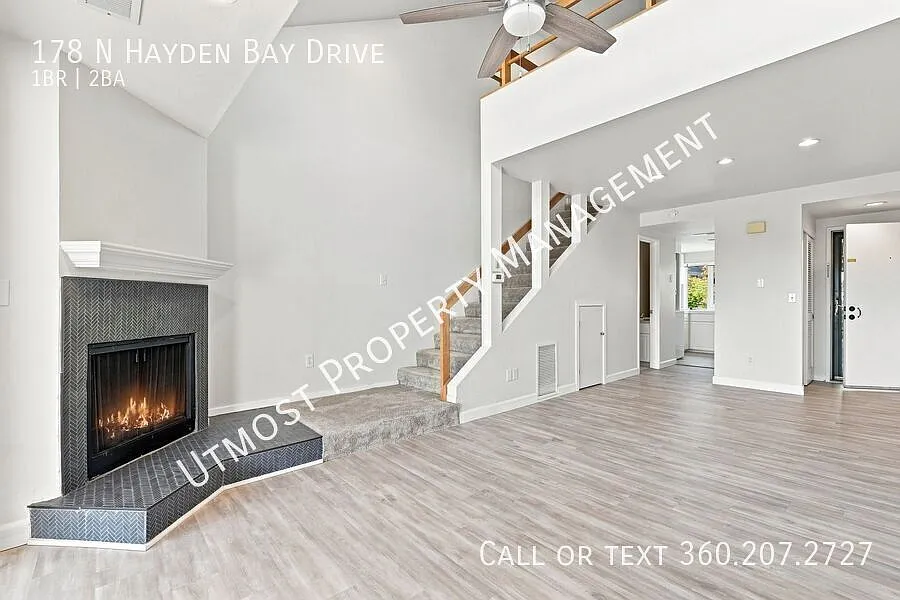 178 N Hayden Bay Dr