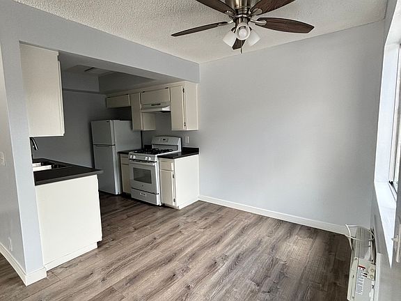 5th image of 2649 Marengo St APT 10