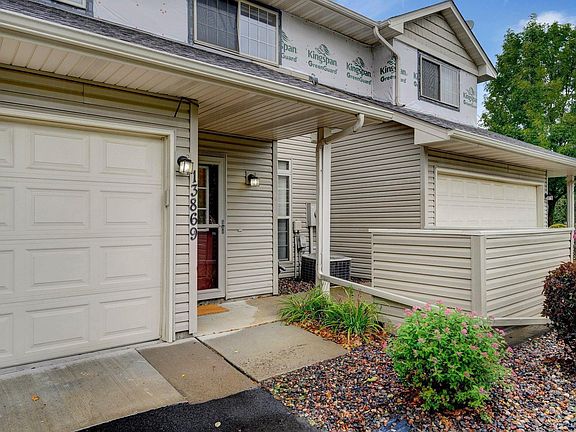 2nd image of 13869 Hyacinth Dr