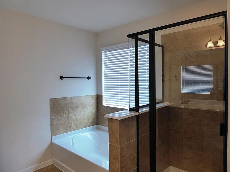 16003 Thornbill Ln — Photo 15