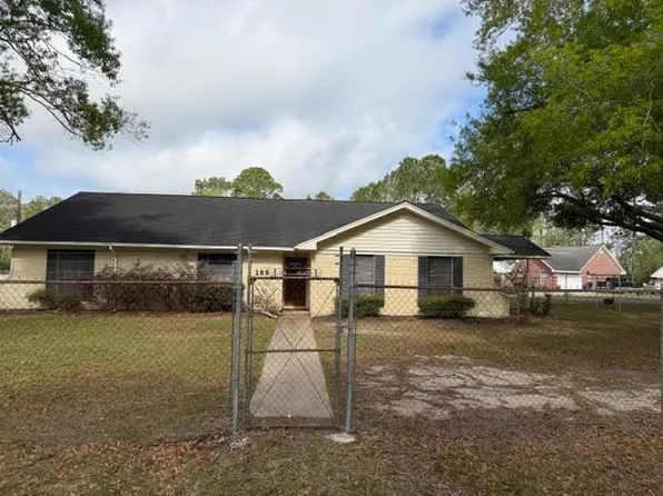 125 Pinata Dr, Lumberton, TX 77657