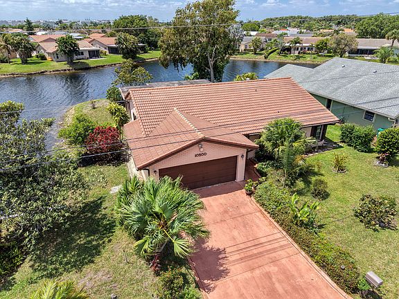 3rd image of 10500 NW 71st Place