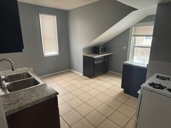 7109 S Michigan Ave FLOOR 2