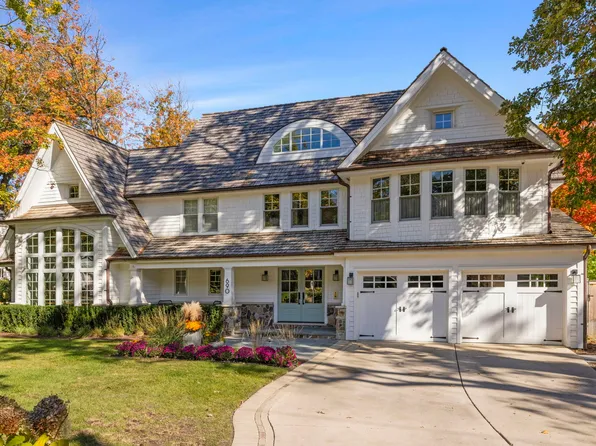 690 Oak St, Glen Ellyn, IL 60137