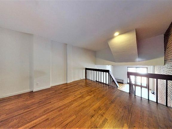 3rd image of 155 E 88th St APT 3G