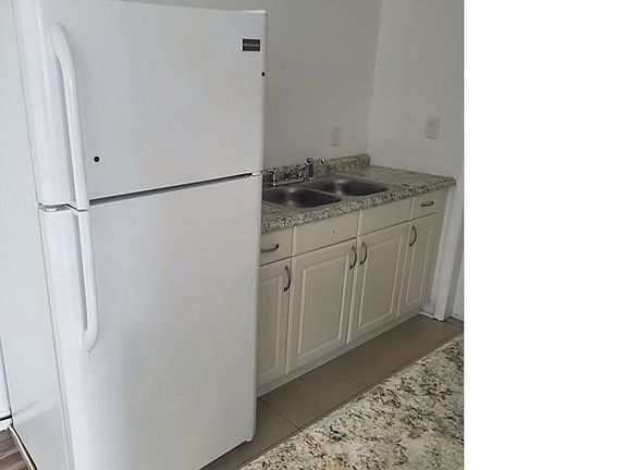 2nd image of 1951 NE 167th St APT 17