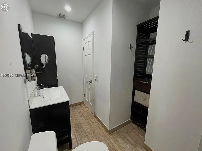 3614 SW 58th Ave — Photo 12