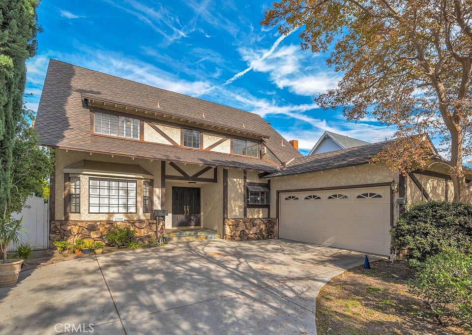 1st image of 13007 Chandler Blvd