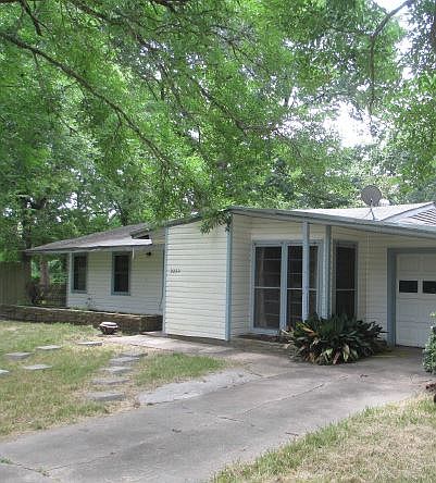 1st image of 2223 Meadow Ln