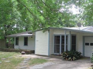 2223 Meadow Ln, La Marque, TX 77568