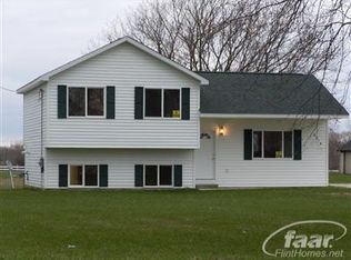 4214 N Branch Rd, Flint, MI 48506