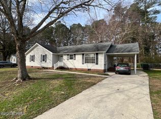 1806 Rand Rd W, Wilson, NC 27893