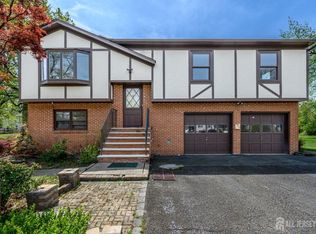 318 Sunnyside Ter, Bridgewater, NJ 08807