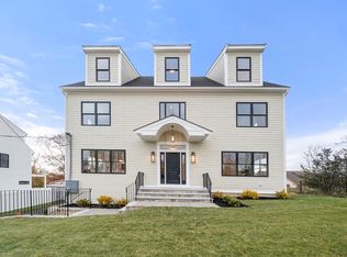 24 Mount Zion Rd, Melrose, MA 02176