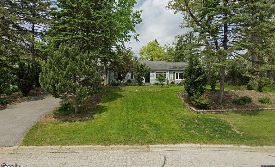 1st image of 7636 Woodview Dr