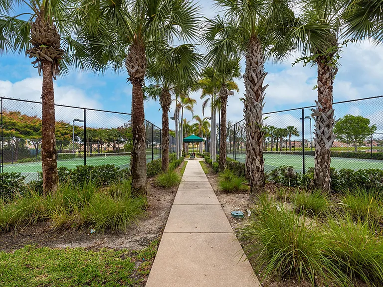 1367 NW Leonardo Cir — Photo 45