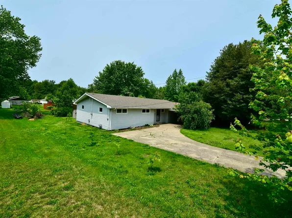 603 S Odle St, West Frankfort, IL 62896