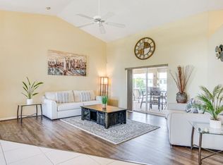 1922 Cape Coral Pkwy W, Cape Coral, FL 33914
