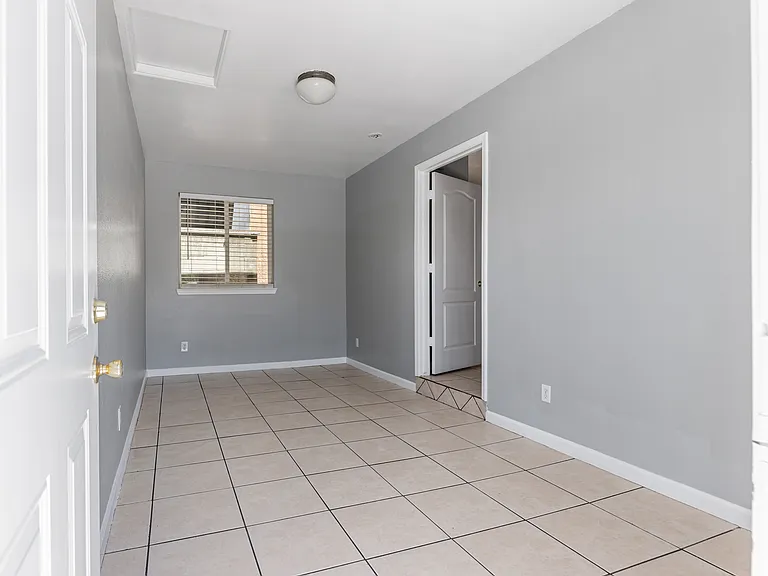 125 S 6th St #11 — Photo 1