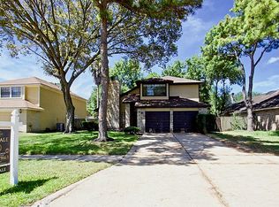 15859 Meadow Village Dr, Houston, TX 77095