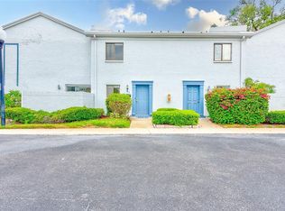 8800 Bardmoor Blvd APT 11, Seminole, FL 33777