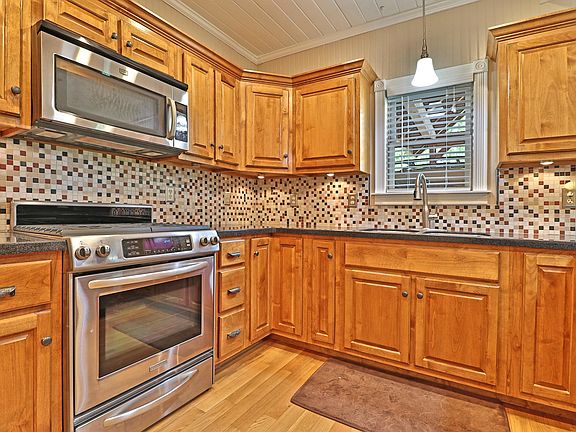 4th image of 113 Brandy Hill Ln
