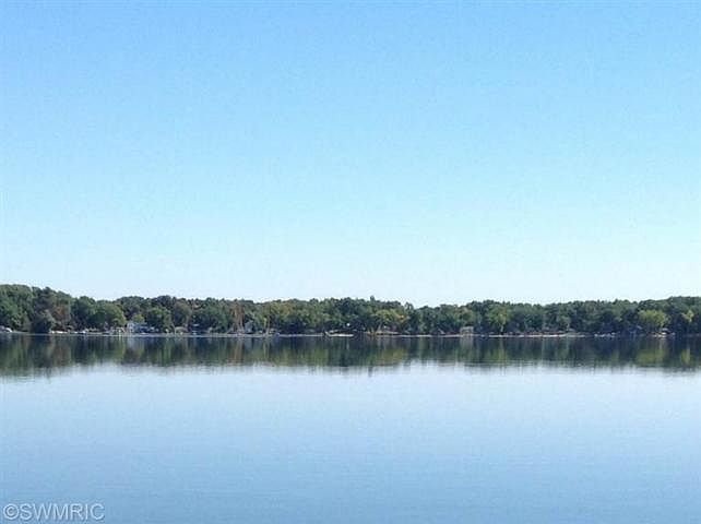 1st image of Lake Dr