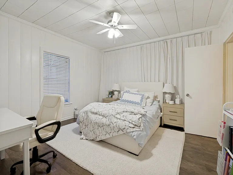 5318 Vanderbilt Ave — Photo 5