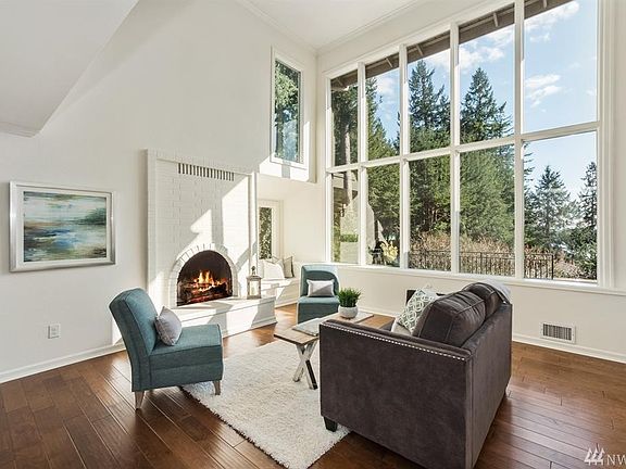 4th image of 317 39th Avenue Ct NW