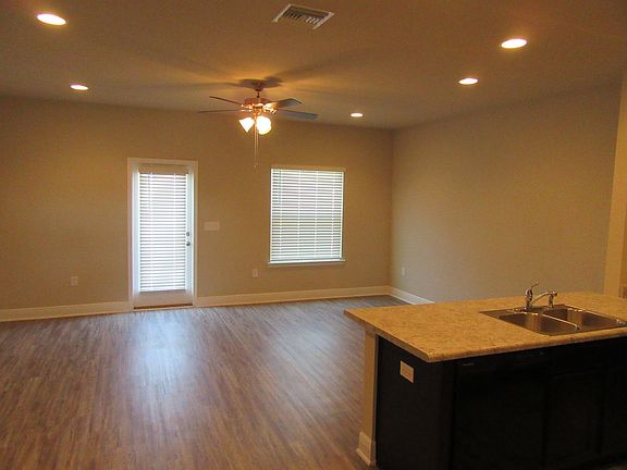 2nd image of 5821 Bay Pl #5821
