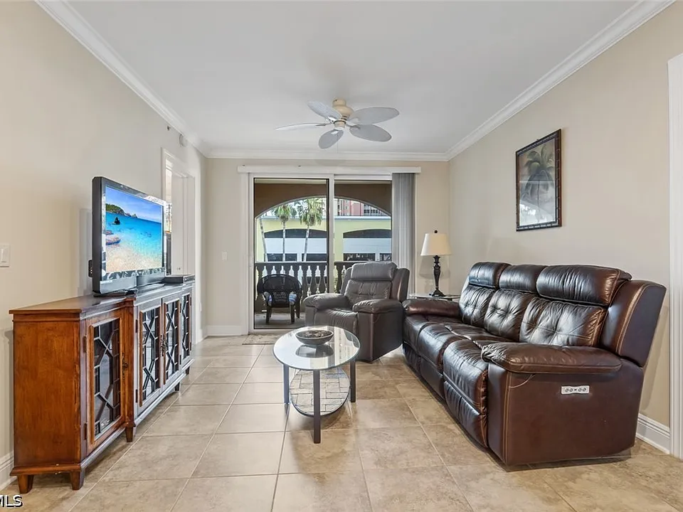 2825 Palm Beach Blvd #203