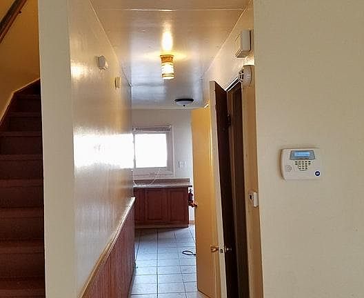 5th image of 1138 E 81st St Unit B