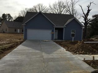 5463 April Forest Cv, Austin, TN 38141